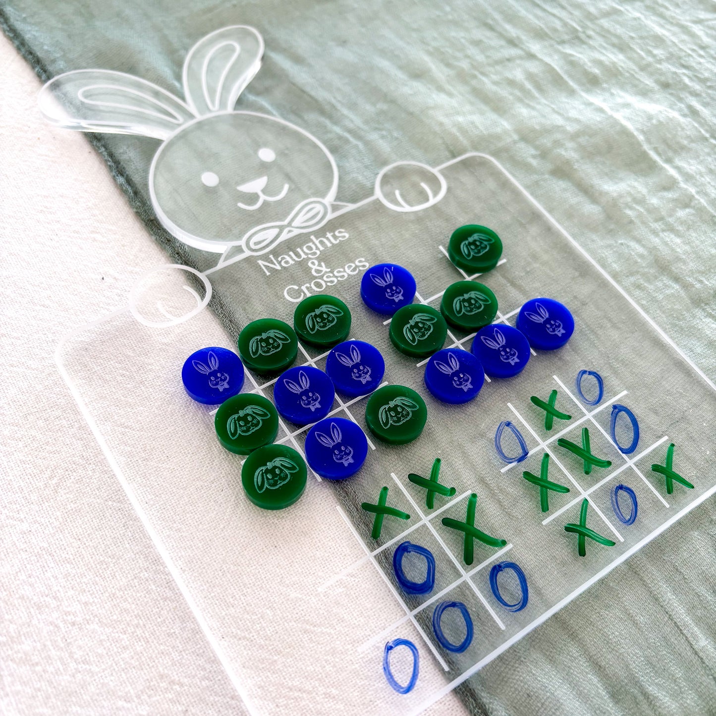 Easter Naughts and Crosses – Reusable Acrylic Tic Tac Toe Game