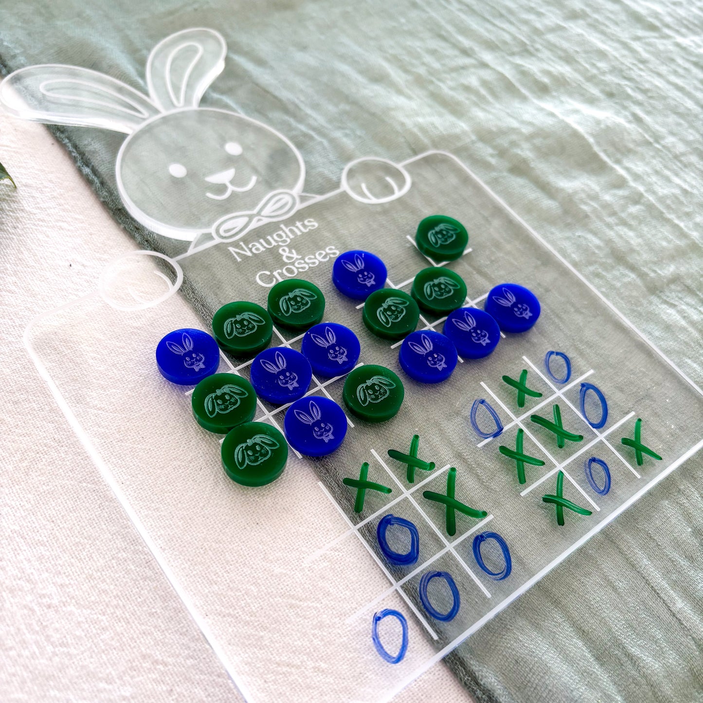 Easter Naughts and Crosses – Reusable Acrylic Tic Tac Toe Game
