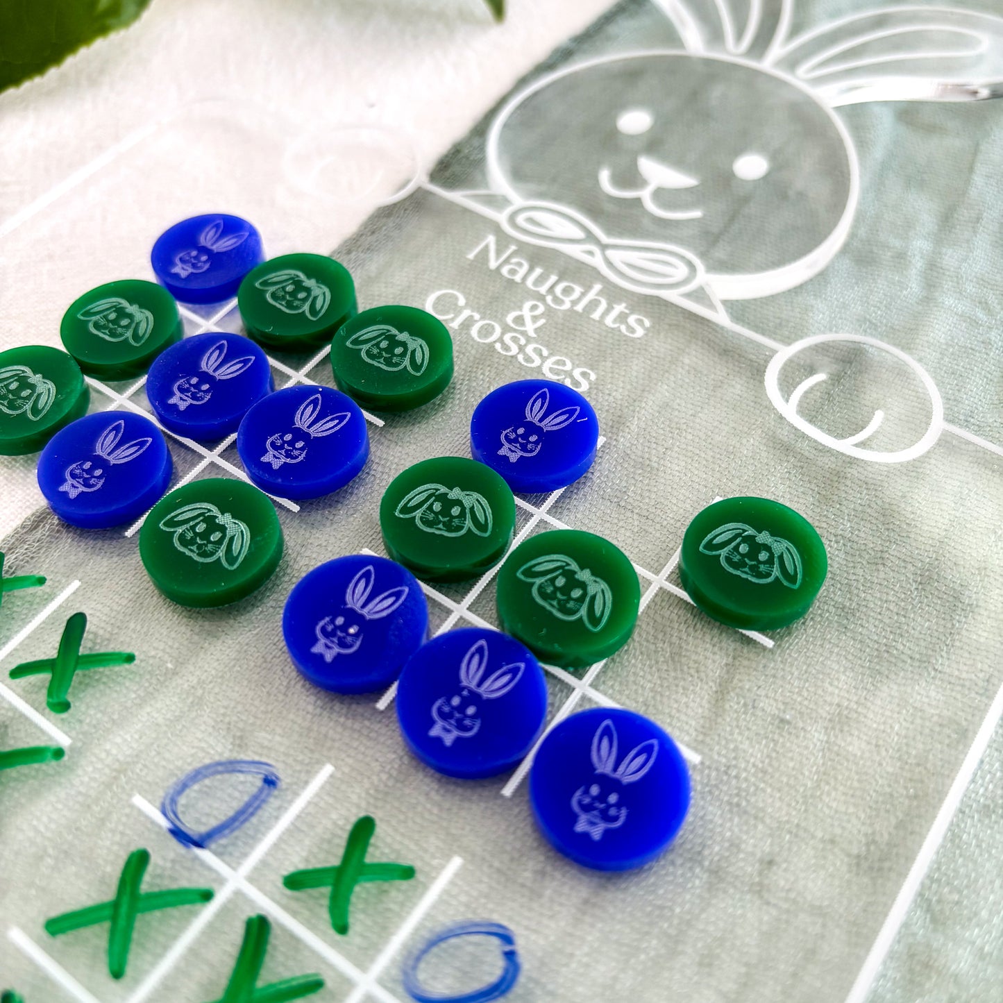 Easter Naughts and Crosses – Reusable Acrylic Tic Tac Toe Game