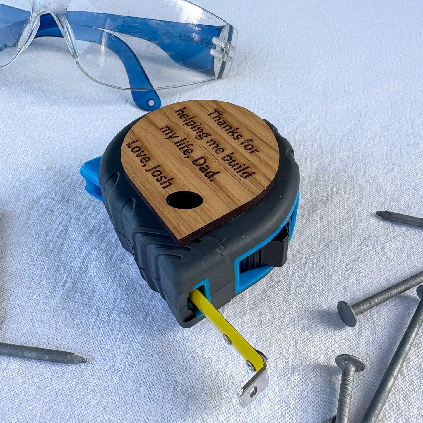 Personalised Tape Measure – Custom Engraved Father’s Day Gift for Dad, Birthday gift for Dad – Unique Keepsake for Handy Dads